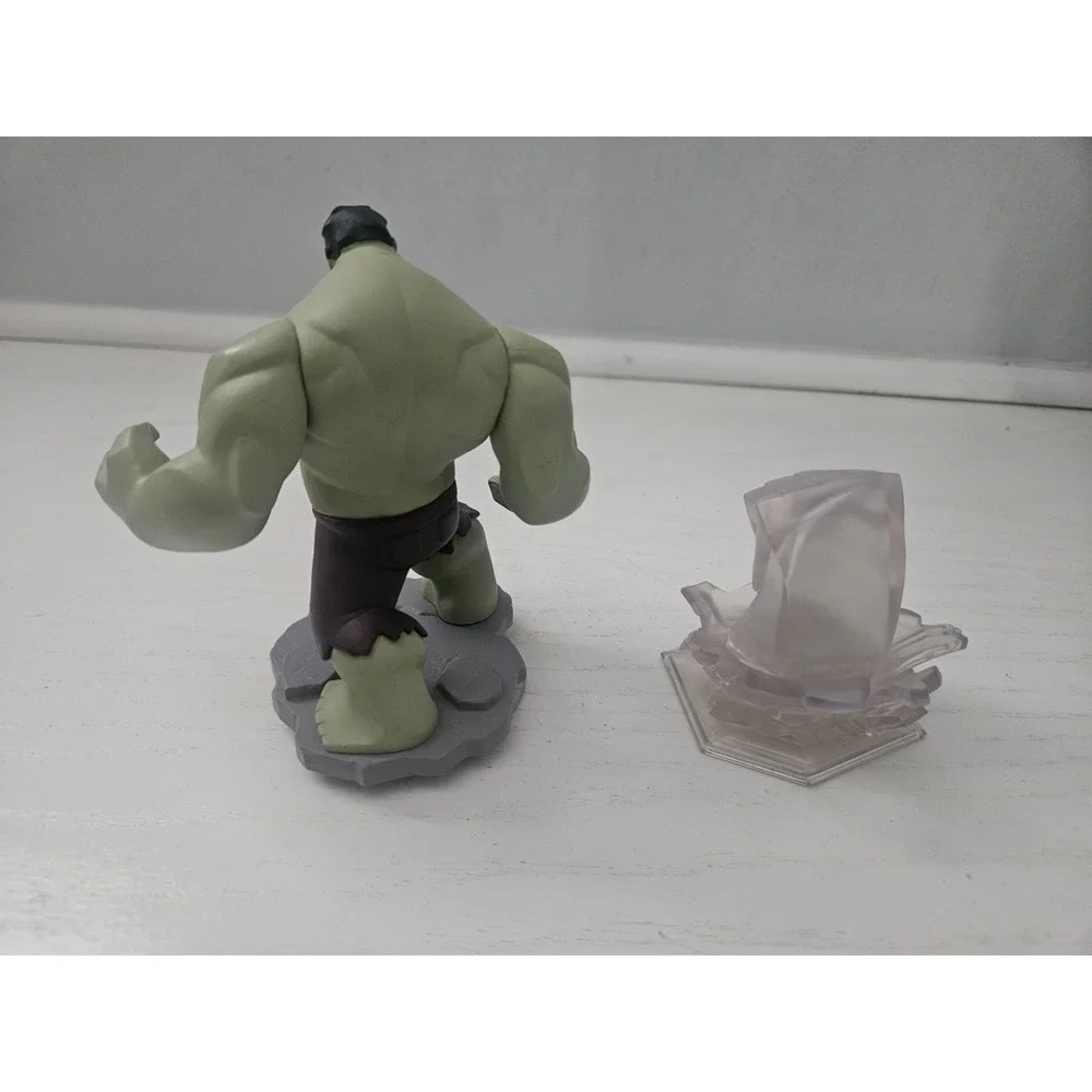 Disney Infinity 3.0‎ Marvel Battlegrounds: Hulk Fist Crystal With Hulk Figure
